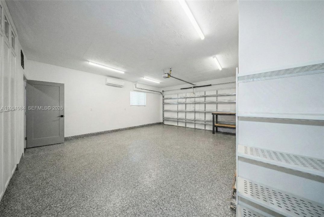 Vendido Recientemente: $1,300,000 (4 camas, 3 baños, 2054 Pies cuadrados)