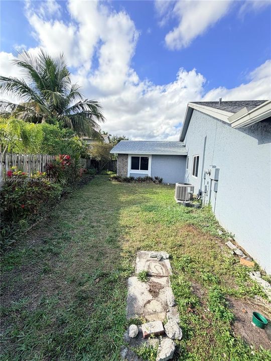 Vendido Recientemente: $629,000 (4 camas, 3 baños, 2264 Pies cuadrados)