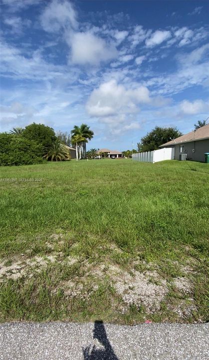 En Venta: $76,000 (0.25 acres)
