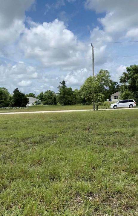 En Venta: $76,000 (0.25 acres)