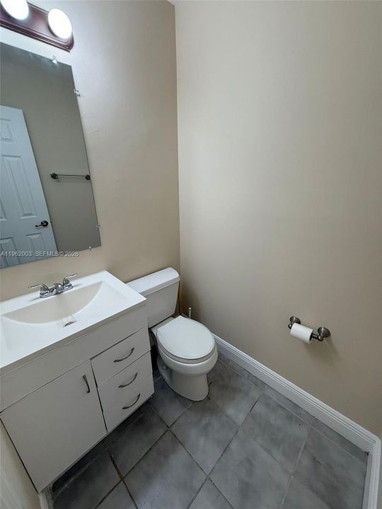 Active With Contract: $3,200 (4 beds, 2 baths, 1889 Square Feet)