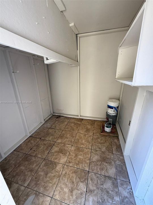 Active With Contract: $3,200 (4 beds, 2 baths, 1889 Square Feet)