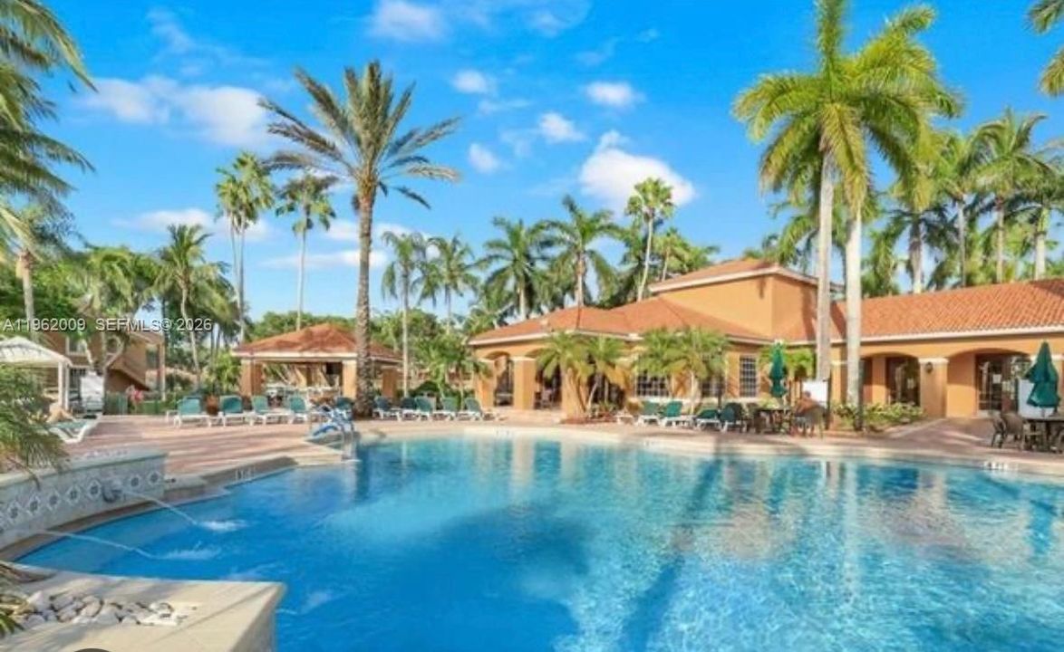 На продажу: $275,000 (2 спален, 2 ванн, 1042 Квадратных фут)