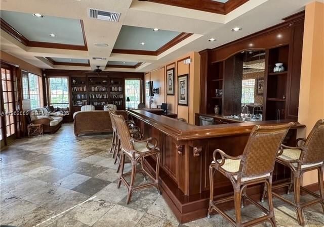 На продажу: $275,000 (2 спален, 2 ванн, 1042 Квадратных фут)