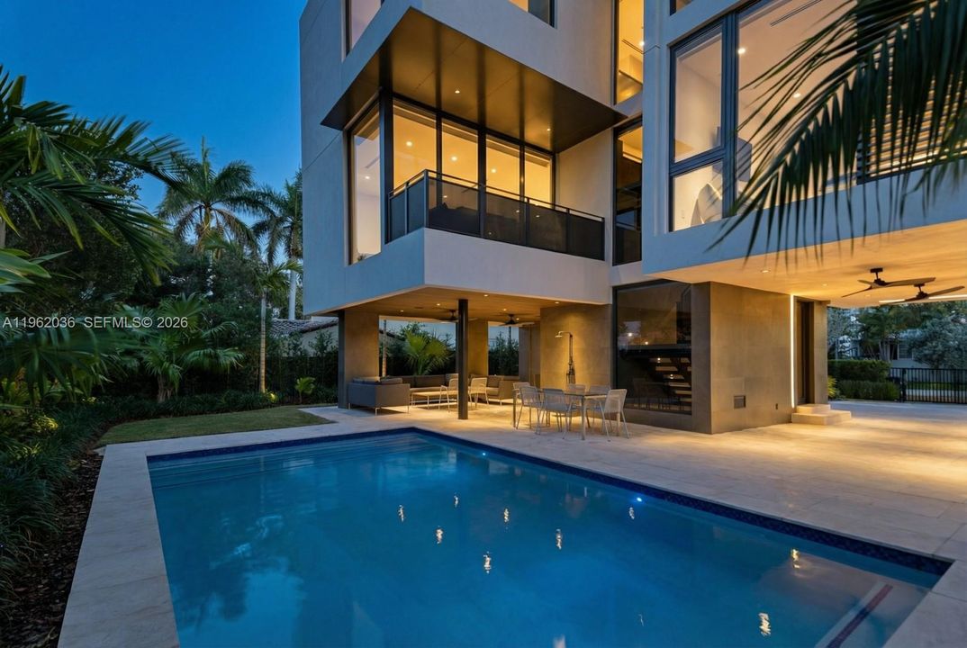 На продажу: $4,475,000 (5 спален, 4 ванн, 3057 Квадратных фут)