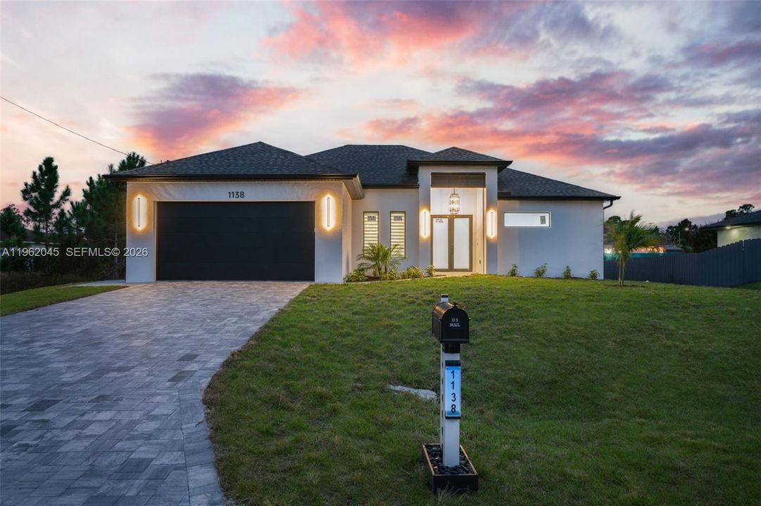 Vendido Recientemente: $365,000 (3 camas, 2 baños, 0 Pies cuadrados)
