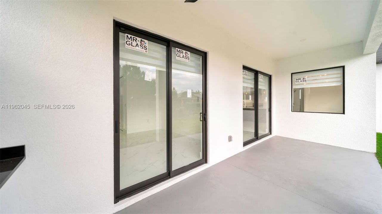Vendido Recientemente: $365,000 (3 camas, 2 baños, 0 Pies cuadrados)
