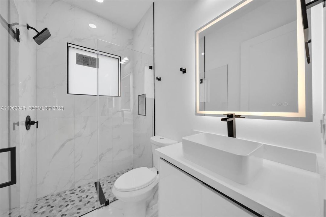Vendido Recientemente: $365,000 (3 camas, 2 baños, 0 Pies cuadrados)