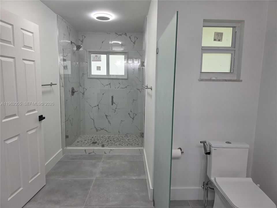 En Venta: $769,999 (3 camas, 2 baños, 1862 Pies cuadrados)