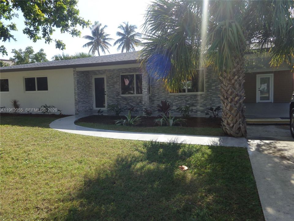 En Venta: $769,999 (3 camas, 2 baños, 1862 Pies cuadrados)