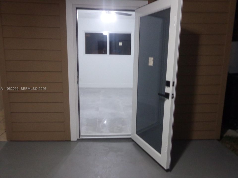 En Venta: $769,999 (3 camas, 2 baños, 1862 Pies cuadrados)