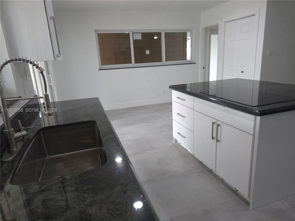 En Venta: $769,999 (3 camas, 2 baños, 1862 Pies cuadrados)