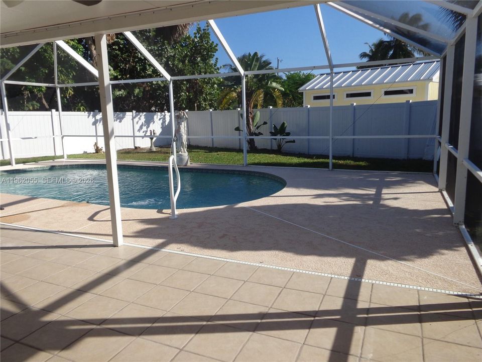 En Venta: $769,999 (3 camas, 2 baños, 1862 Pies cuadrados)