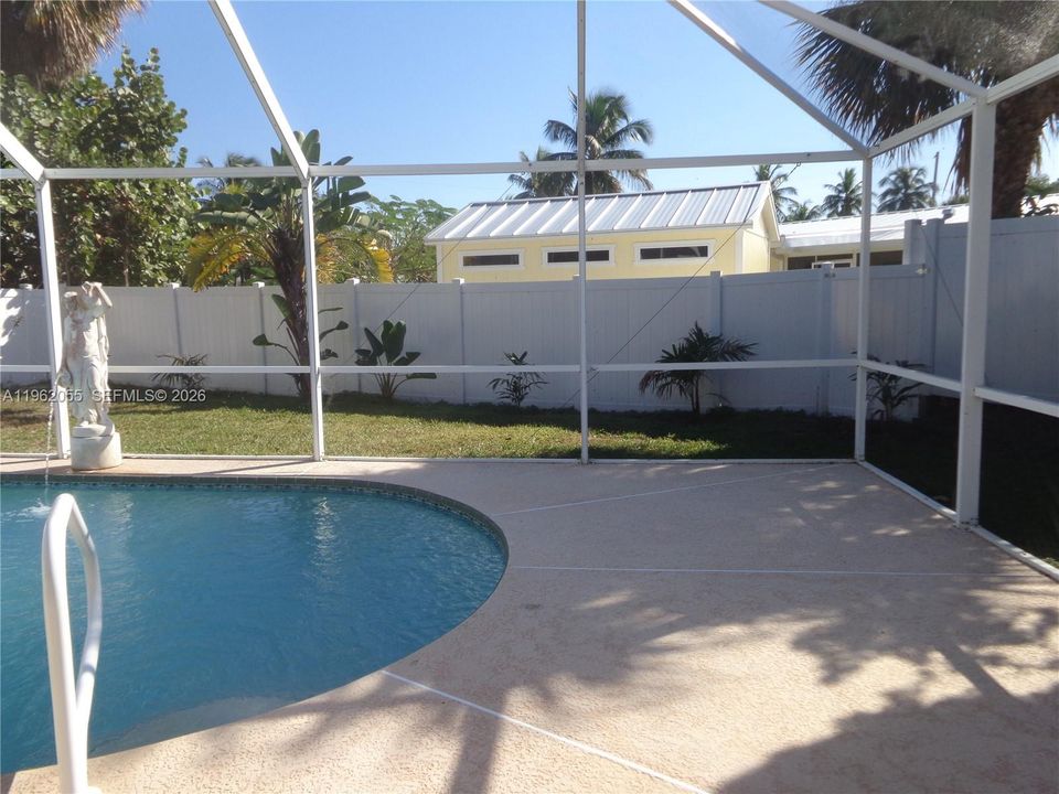En Venta: $769,999 (3 camas, 2 baños, 1862 Pies cuadrados)