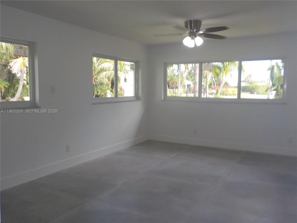 En Venta: $769,999 (3 camas, 2 baños, 1862 Pies cuadrados)
