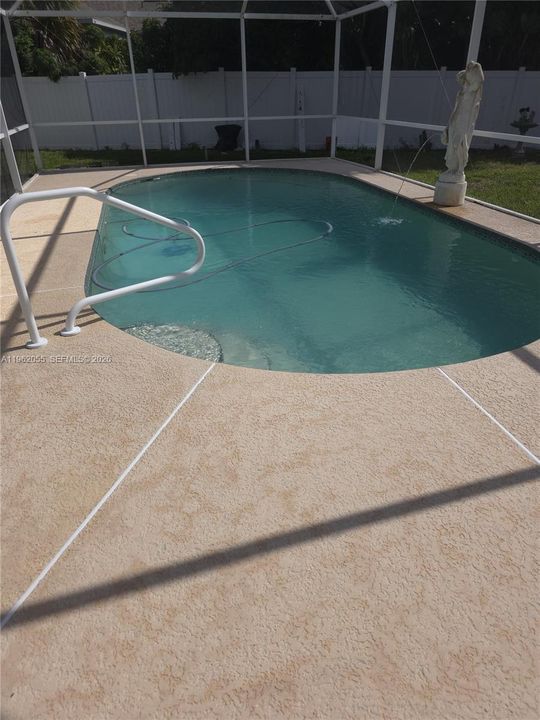 En Venta: $769,999 (3 camas, 2 baños, 1862 Pies cuadrados)