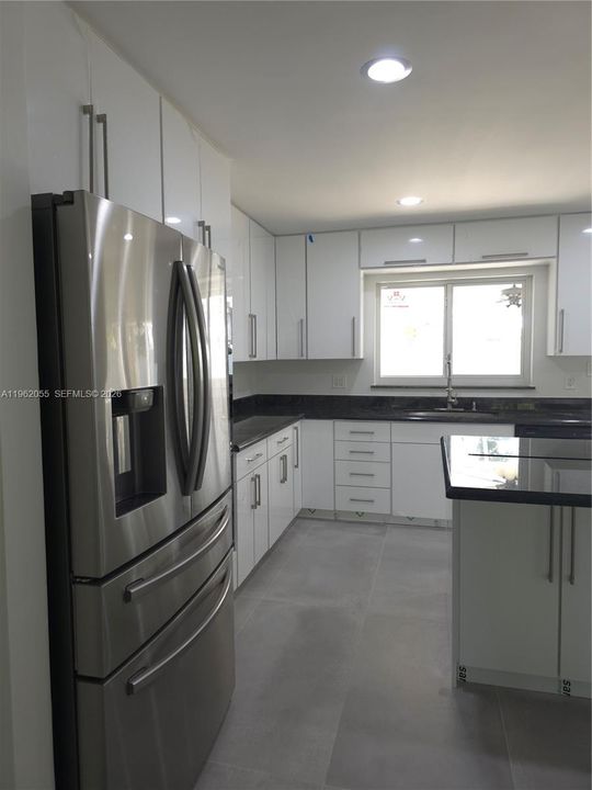En Venta: $769,999 (3 camas, 2 baños, 1862 Pies cuadrados)
