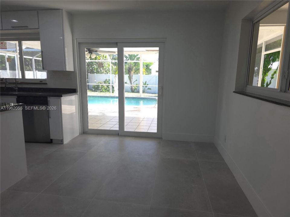 En Venta: $769,999 (3 camas, 2 baños, 1862 Pies cuadrados)