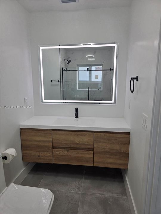 En Venta: $769,999 (3 camas, 2 baños, 1862 Pies cuadrados)