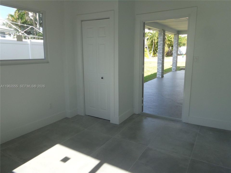En Venta: $769,999 (3 camas, 2 baños, 1862 Pies cuadrados)