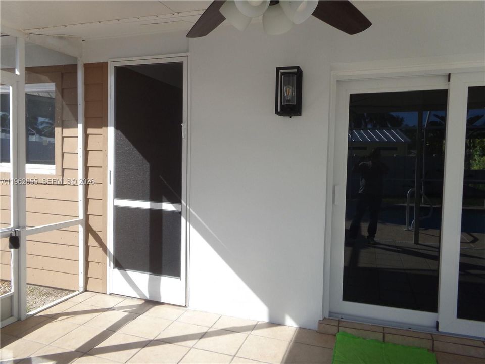 En Venta: $769,999 (3 camas, 2 baños, 1862 Pies cuadrados)