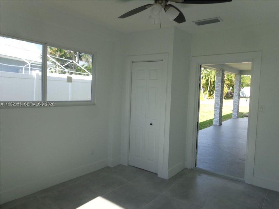 En Venta: $769,999 (3 camas, 2 baños, 1862 Pies cuadrados)