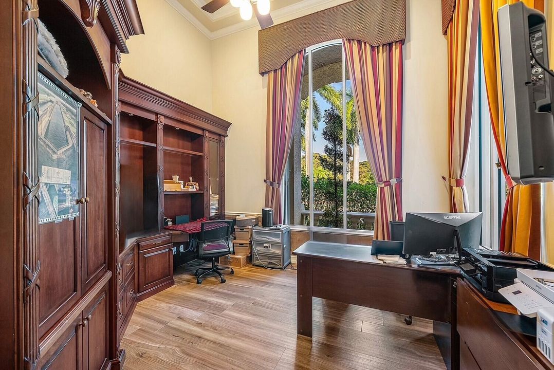 1811 Breakers West office