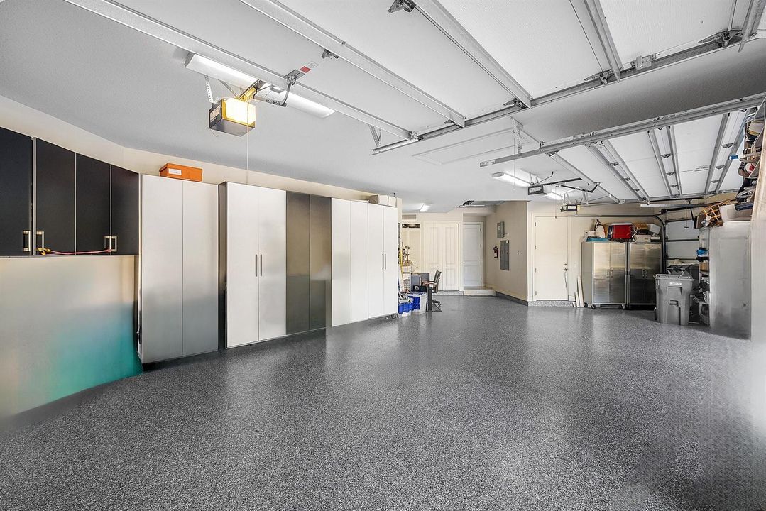 1811 Breakers West garage