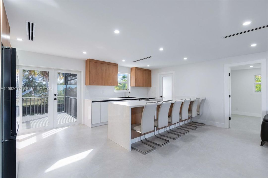 For Sale: $964,999 (3 beds, 2 baths, 1200 Square Feet)