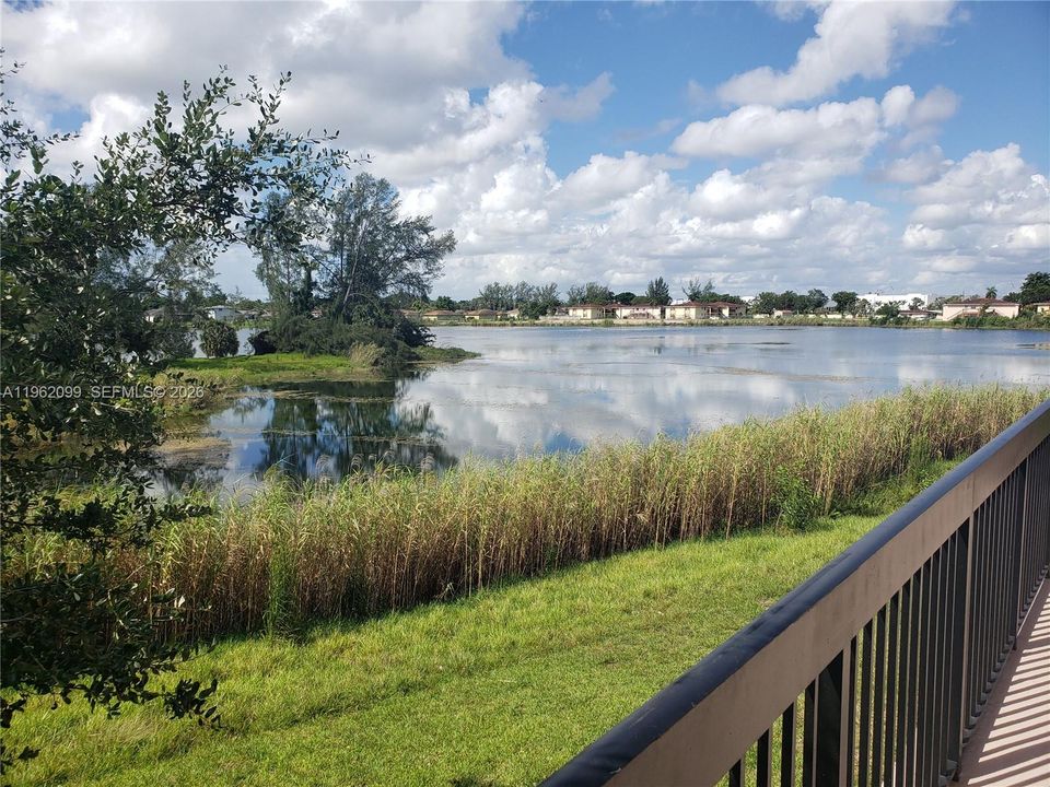 Recently Rented: $2,225 (3 beds, 2 baths, 1085 Square Feet)