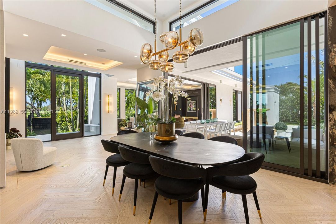 For Sale: $12,900,000 (6 beds, 6 baths, 5151 Square Feet)