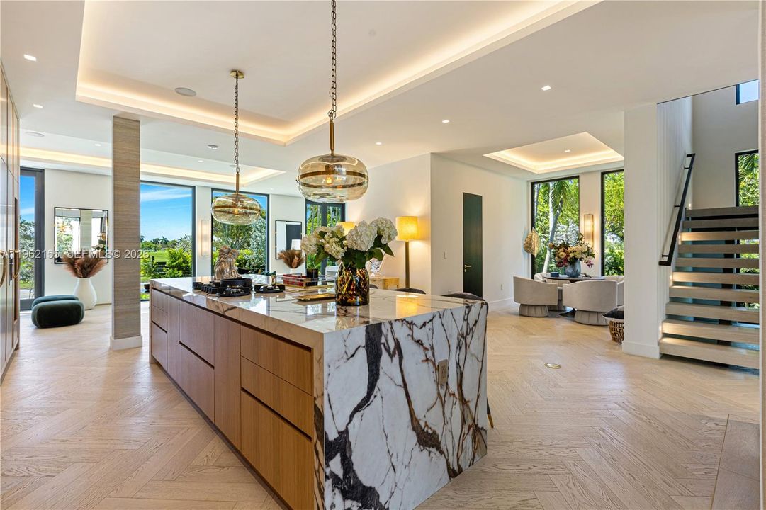 For Sale: $12,900,000 (6 beds, 6 baths, 5151 Square Feet)