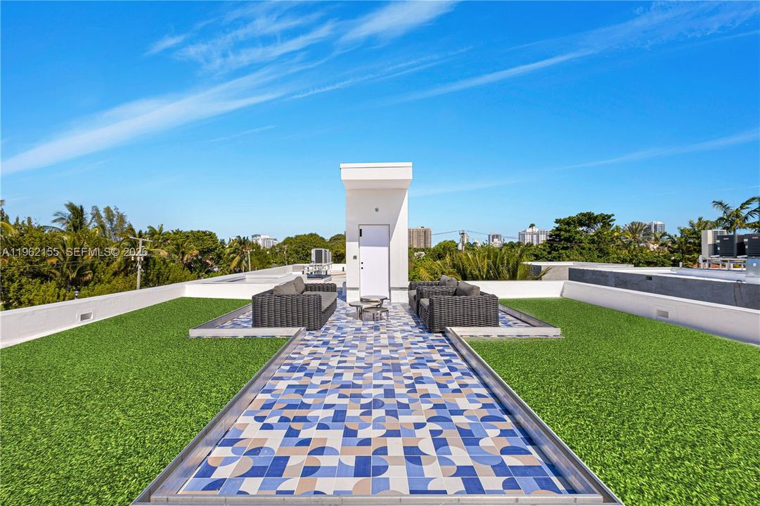For Sale: $12,900,000 (6 beds, 6 baths, 5151 Square Feet)