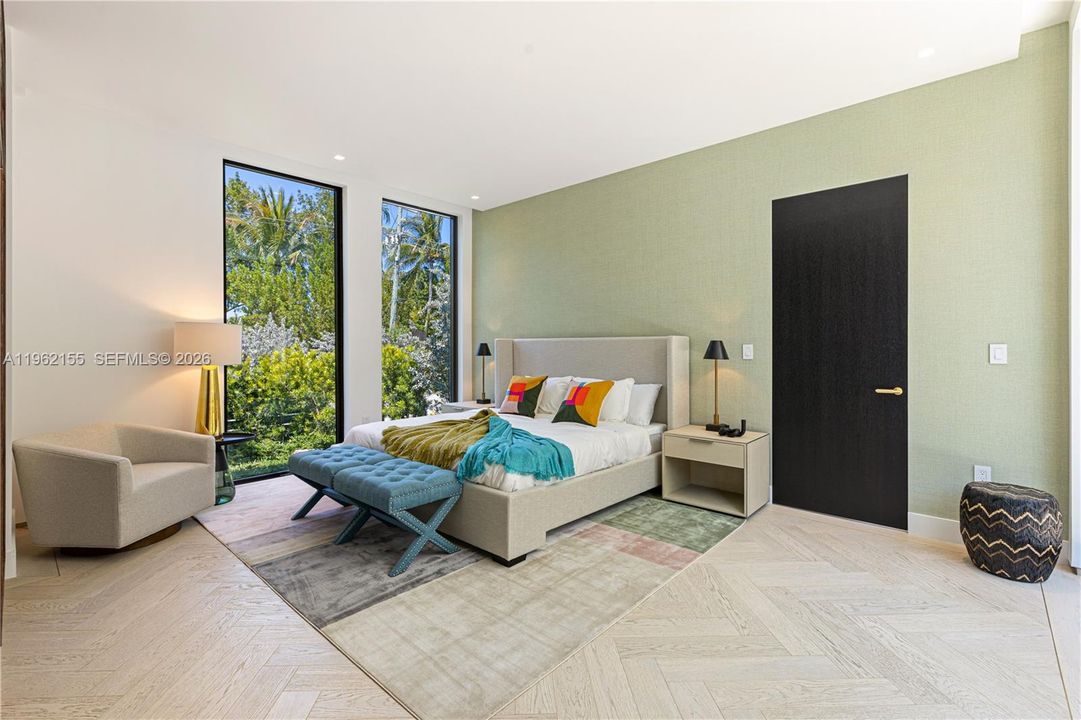 For Sale: $12,900,000 (6 beds, 6 baths, 5151 Square Feet)
