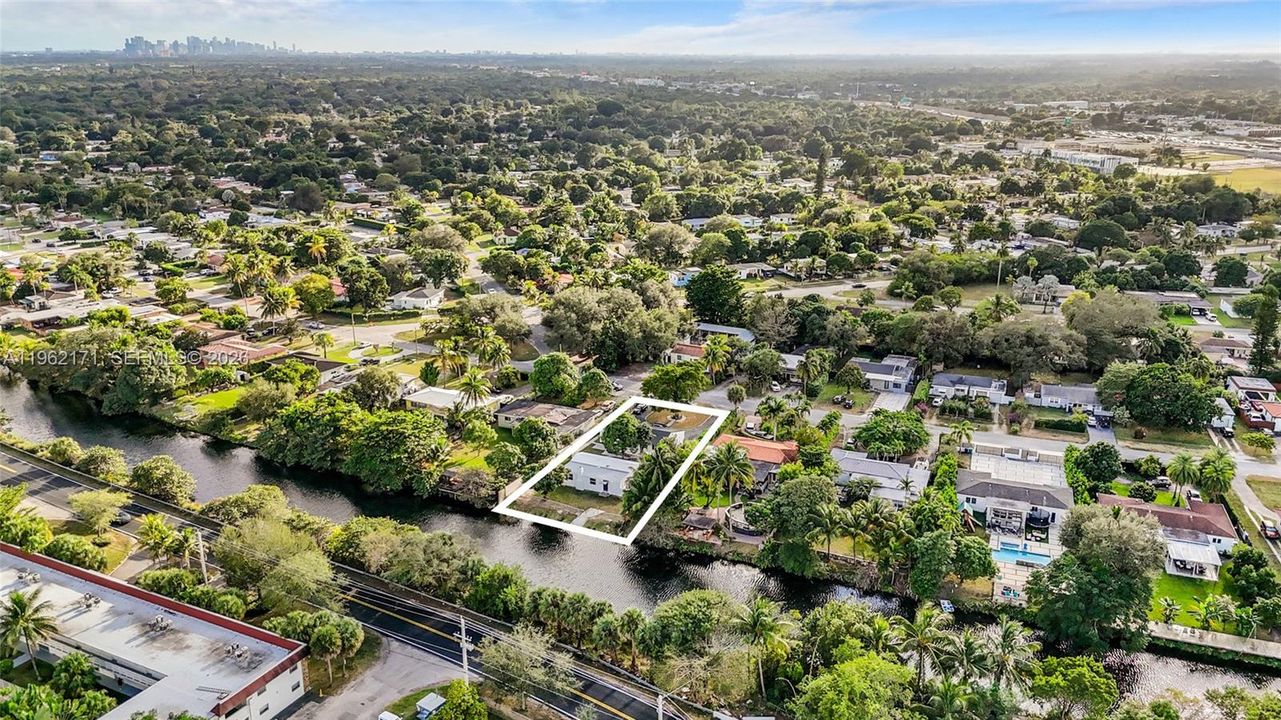 En Venta: $980,000 (0 camas, 0 baños, 2461 Pies cuadrados)