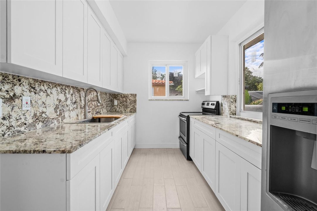 En Venta: $980,000 (0 camas, 0 baños, 2461 Pies cuadrados)