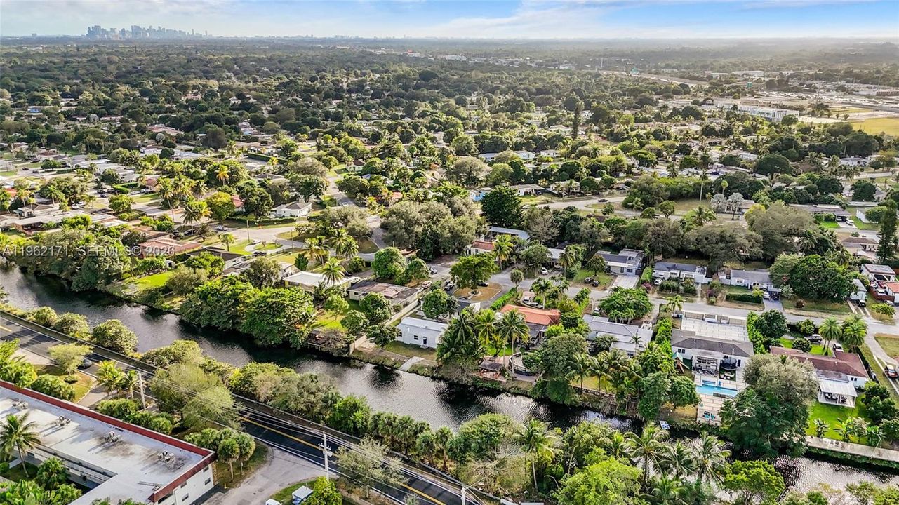 En Venta: $980,000 (0 camas, 0 baños, 2461 Pies cuadrados)