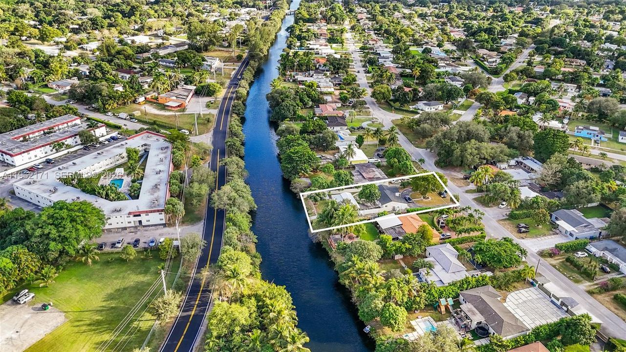 En Venta: $980,000 (0 camas, 0 baños, 2461 Pies cuadrados)