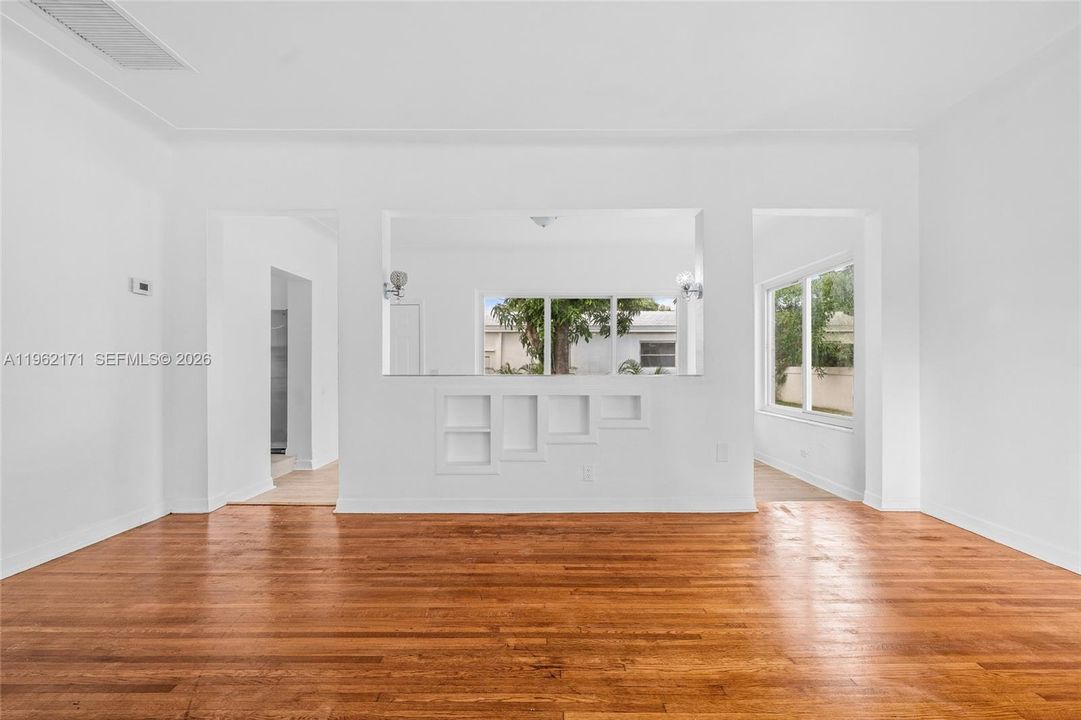 En Venta: $980,000 (0 camas, 0 baños, 2461 Pies cuadrados)