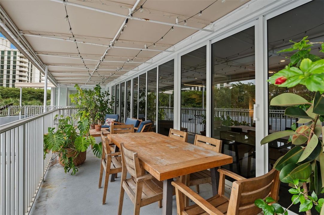 待售: $1,990,000 (3 贝兹, 2 浴室, 1889 平方英尺)