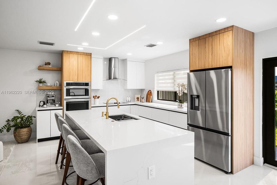 For Sale: $697,000 (4 beds, 2 baths, 1824 Square Feet)