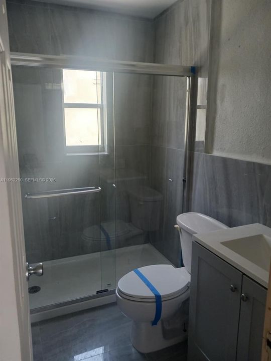 待售: $305,000 (0 贝兹, 0 浴室, 1232 平方英尺)