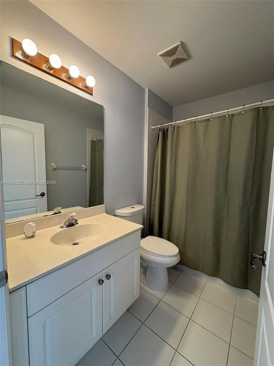For Rent: $4,200 (4 beds, 2 baths, 1852 Square Feet)