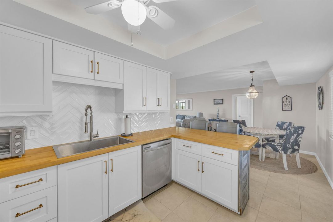 2400 S Ocean Dr 7645