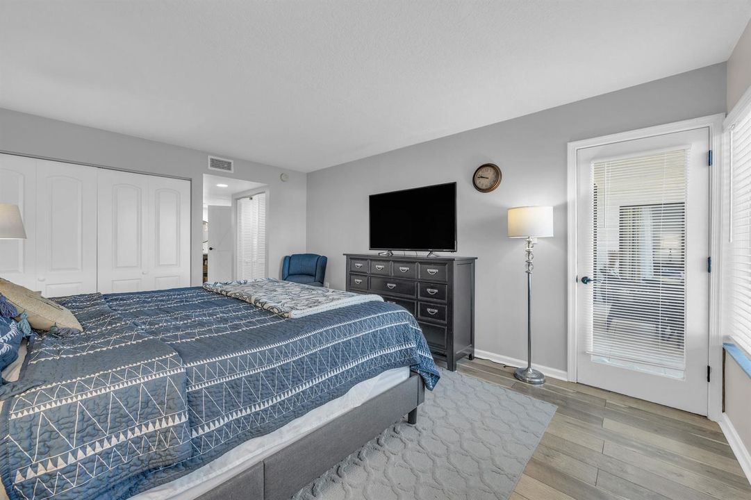 2400 S Ocean Dr 7645