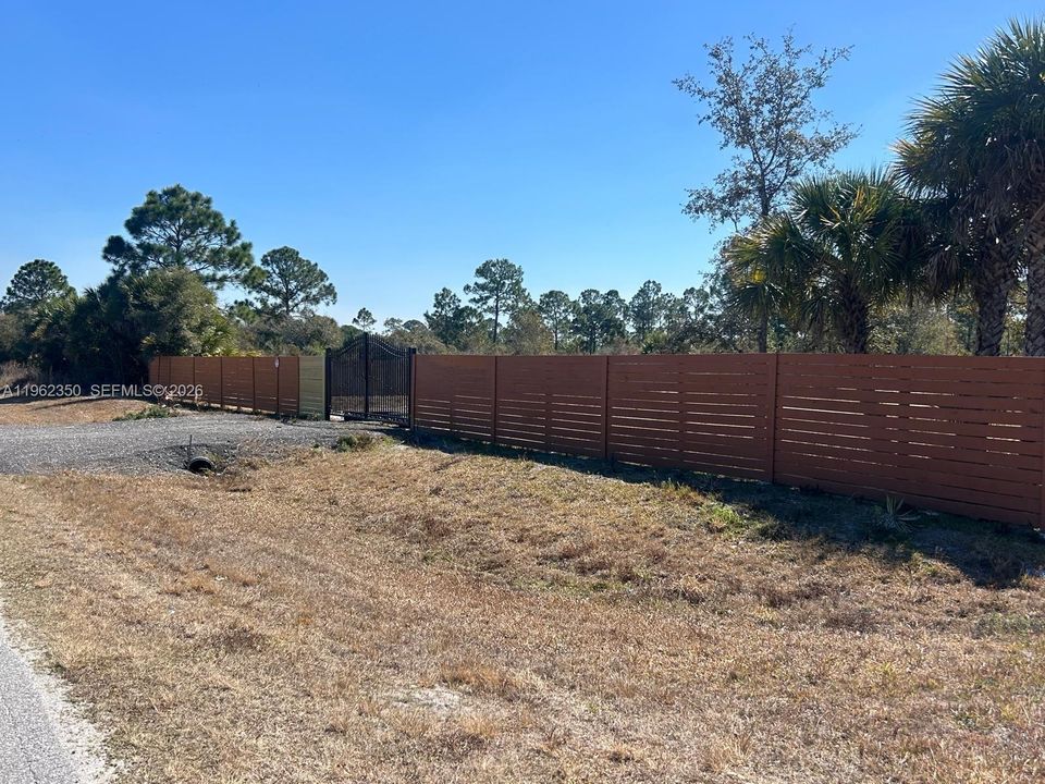 For Sale: $135,000 (1.25 acres)