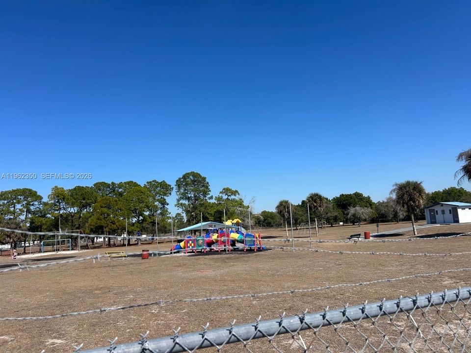 For Sale: $135,000 (1.25 acres)