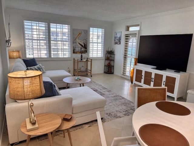 Living Area +