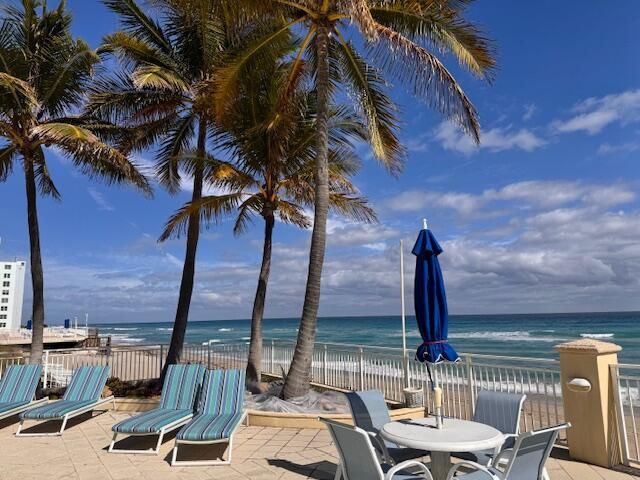 Amenity Deck and Ocean