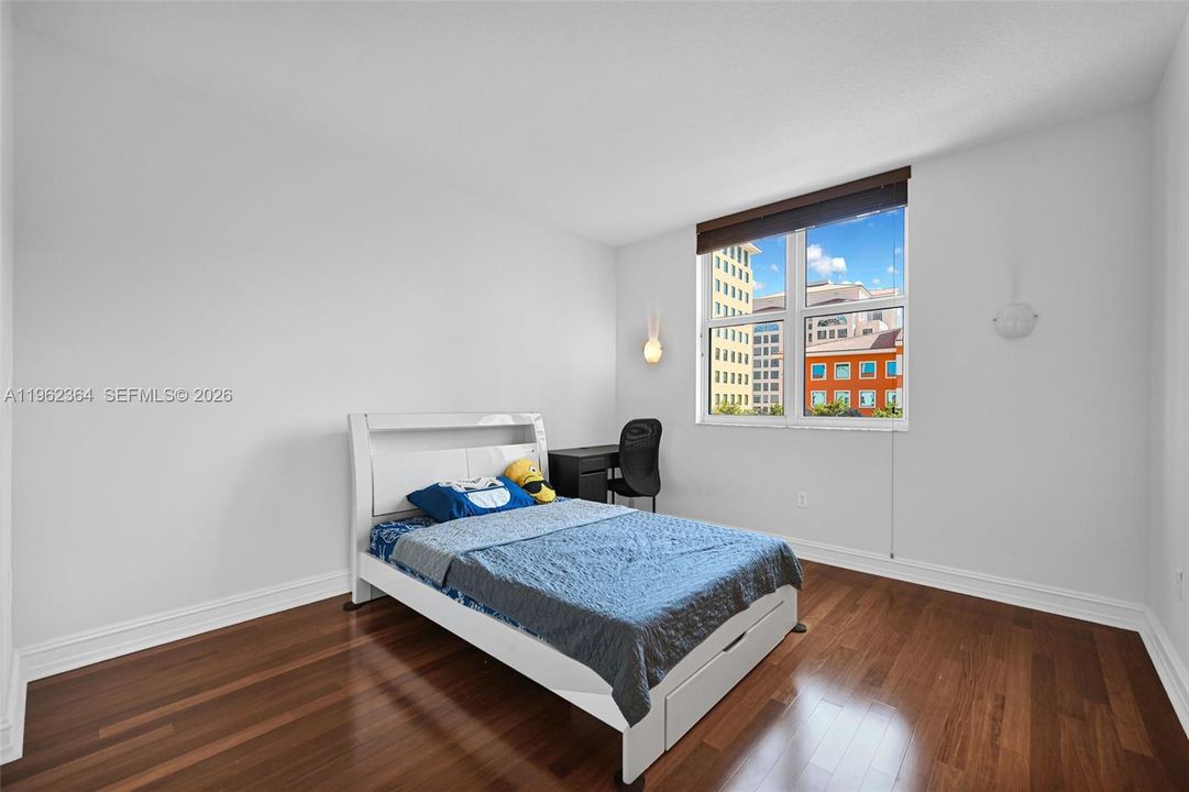 На продажу: $570,000 (2 спален, 2 ванн, 1044 Квадратных фут)